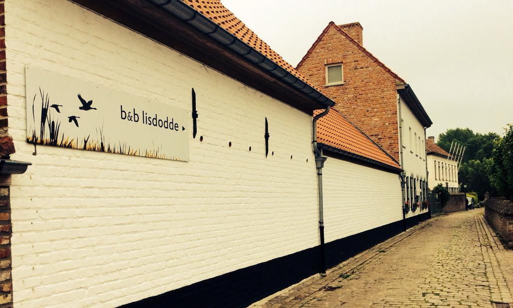 B&B Lisdodde บรูจส์ ภายนอก รูปภาพ